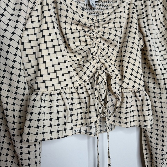 Papaya Black and Cream Checkered Blouse - Picture 6 of 9
